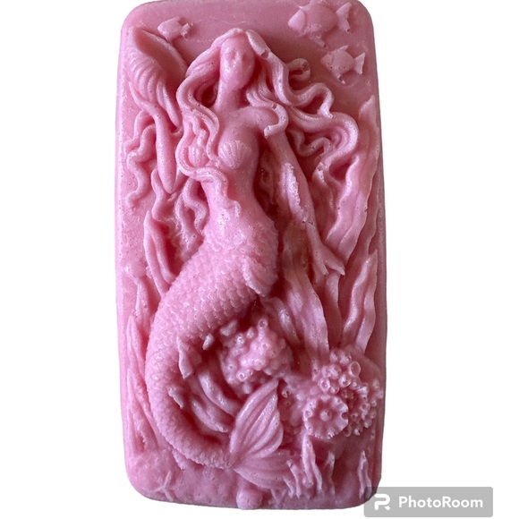 Hand Crafted Soap Mermaid Bar - Picture 5 of 6